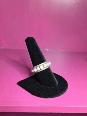 Retired Silpada "Nested Pearls" Hammered Sterling Silver & Pearl Ring R2209
